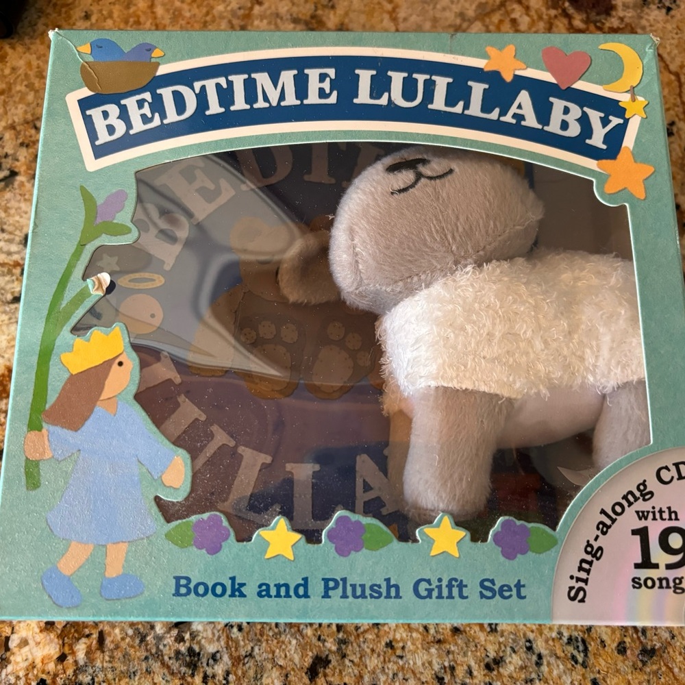 Bedtime Lullaby gift set NIB Vtg book, cd and plush toy